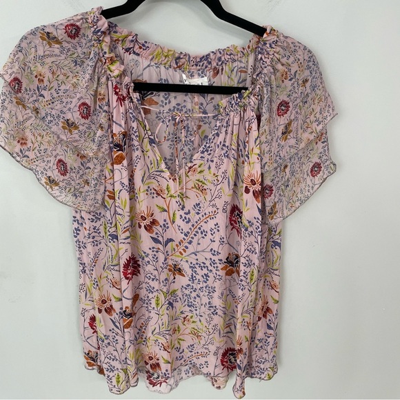 Velvet by Graham & Spencer Angel Floral Print Blouse Size Medium Office Casual 4 - Picture 4 of 8